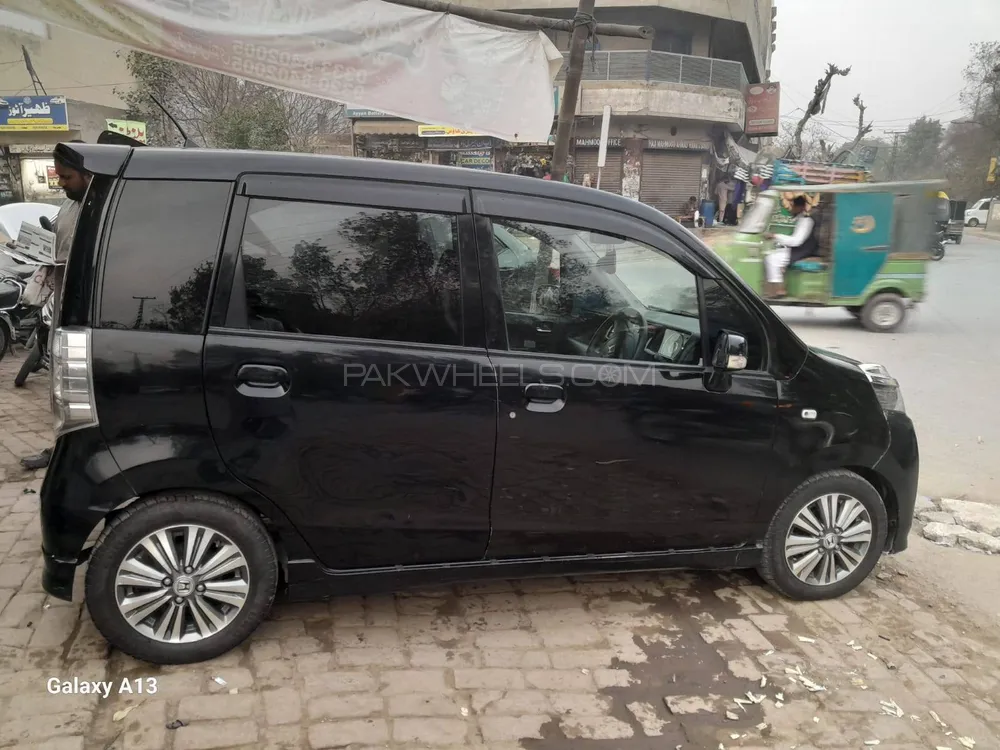 Honda Life 2011 for Sale in Lahore Image-1
