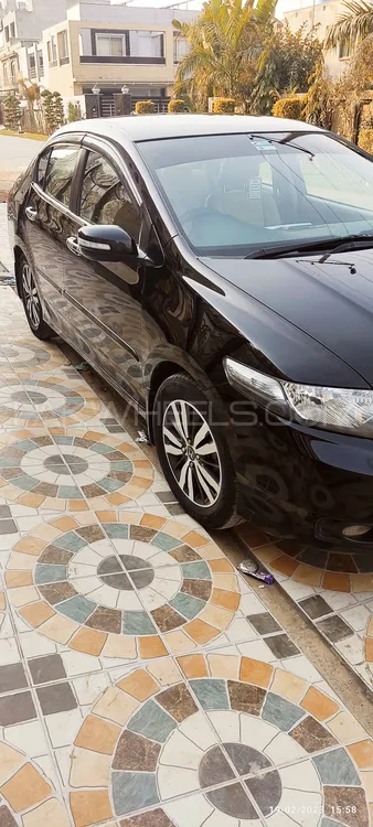 Honda City 2018 for Sale in Faisalabad Image-1