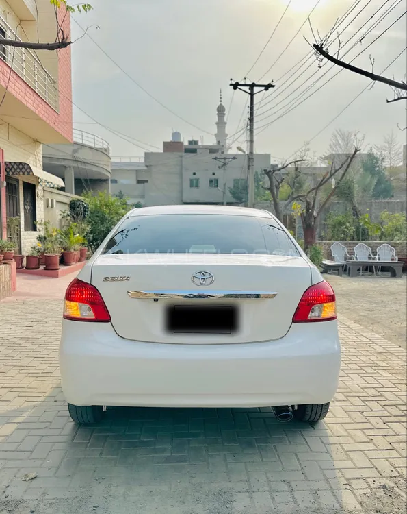 Toyota Belta 2007 for Sale in Lahore Image-1