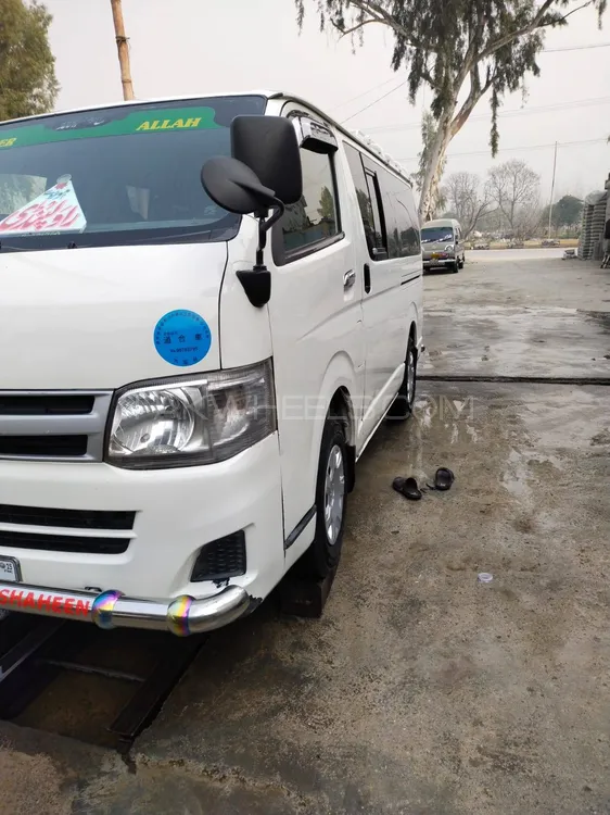 Toyota Hiace 2009 for Sale in Peshawar Image-1