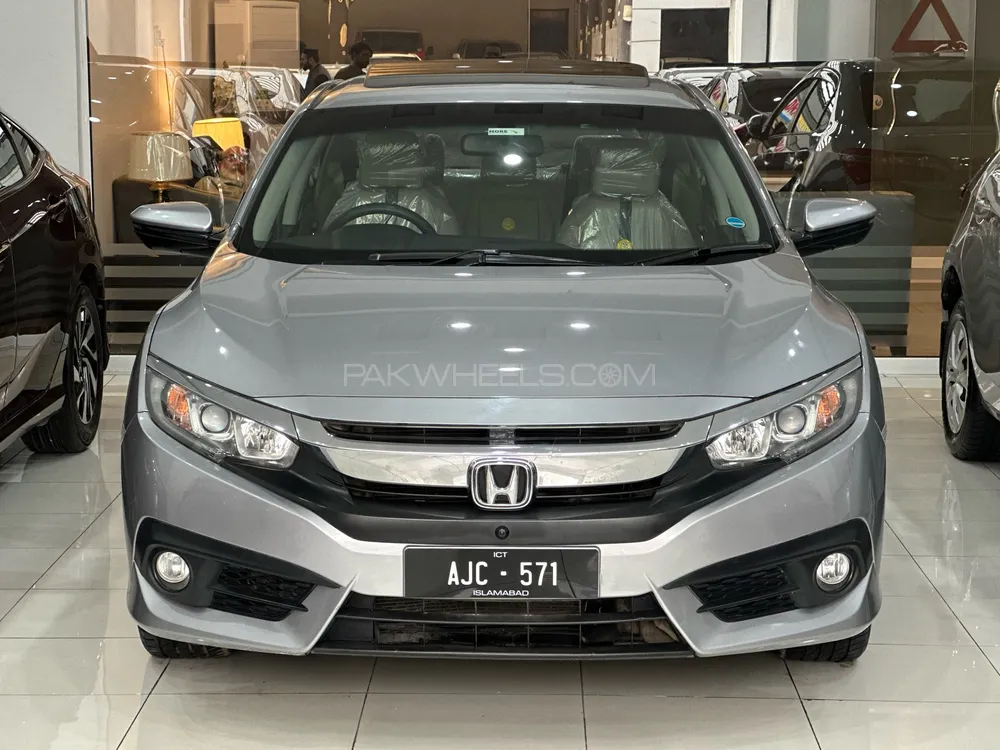 Honda Civic 2018 for Sale in Peshawar Image-1