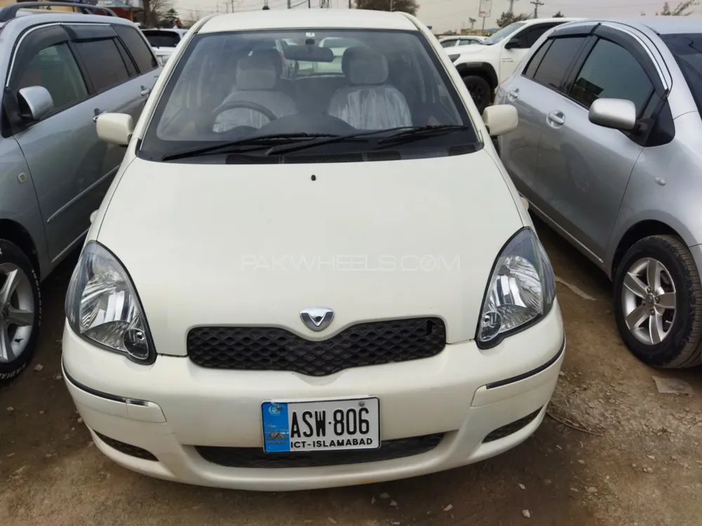 Toyota Vitz 2003 for Sale in Peshawar Image-1