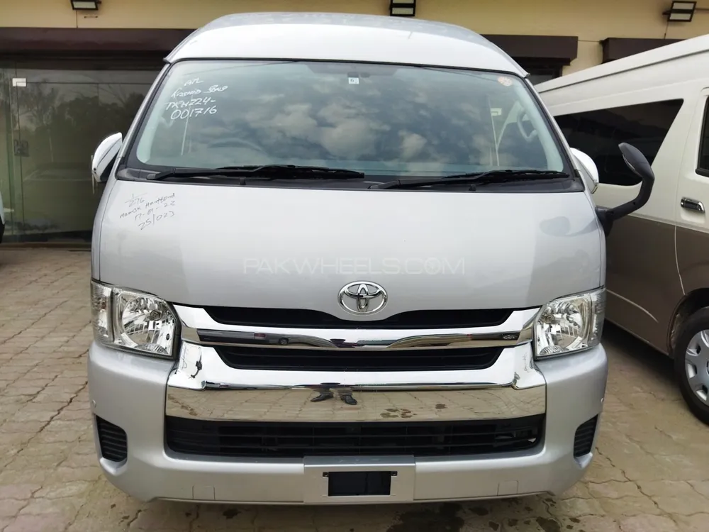 Toyota Hiace 2017 for Sale in Gujranwala Image-1