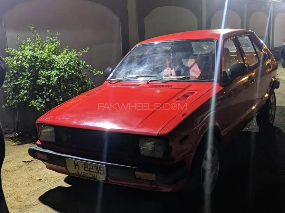 Daihatsu Charade 1982 for Sale in Karachi Image-1