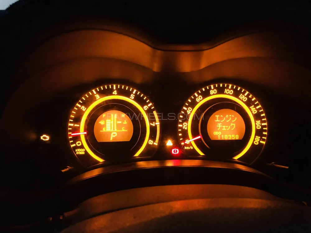 corolla speedometer Image-1
