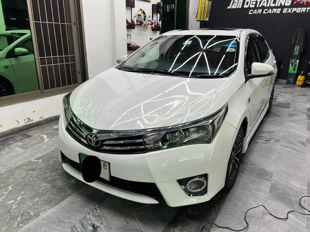 Toyota Corolla 2015 for Sale in Gujranwala Image-1