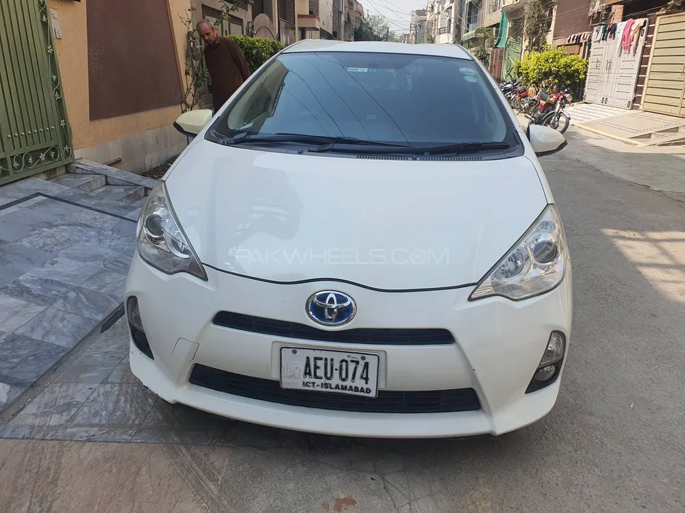 Toyota Aqua 2014 for Sale in Lahore Image-1