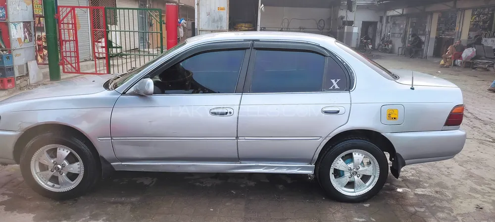 Toyota Corolla 1998 for Sale in Islamabad Image-1