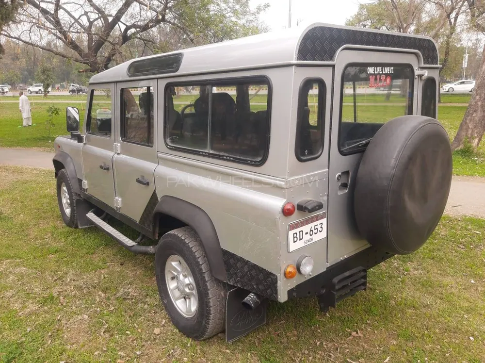 Land Rover Defender 2005 for Sale in Islamabad Image-1
