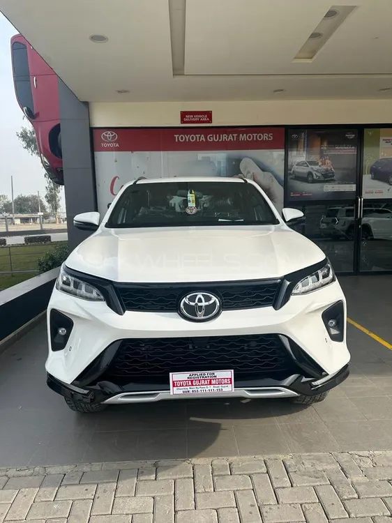 Toyota Fortuner Legender 2023 for sale in Gujranwala | PakWheels