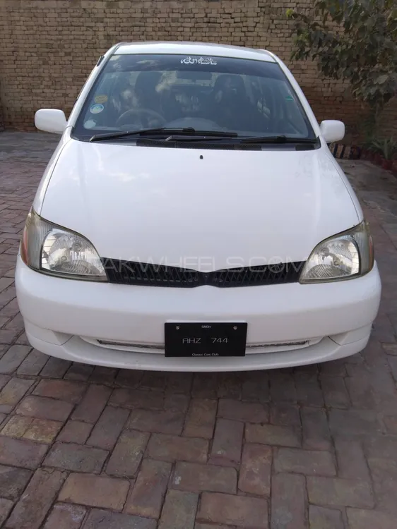 Toyota Platz 2002 for Sale in Dera ismail khan Image-1