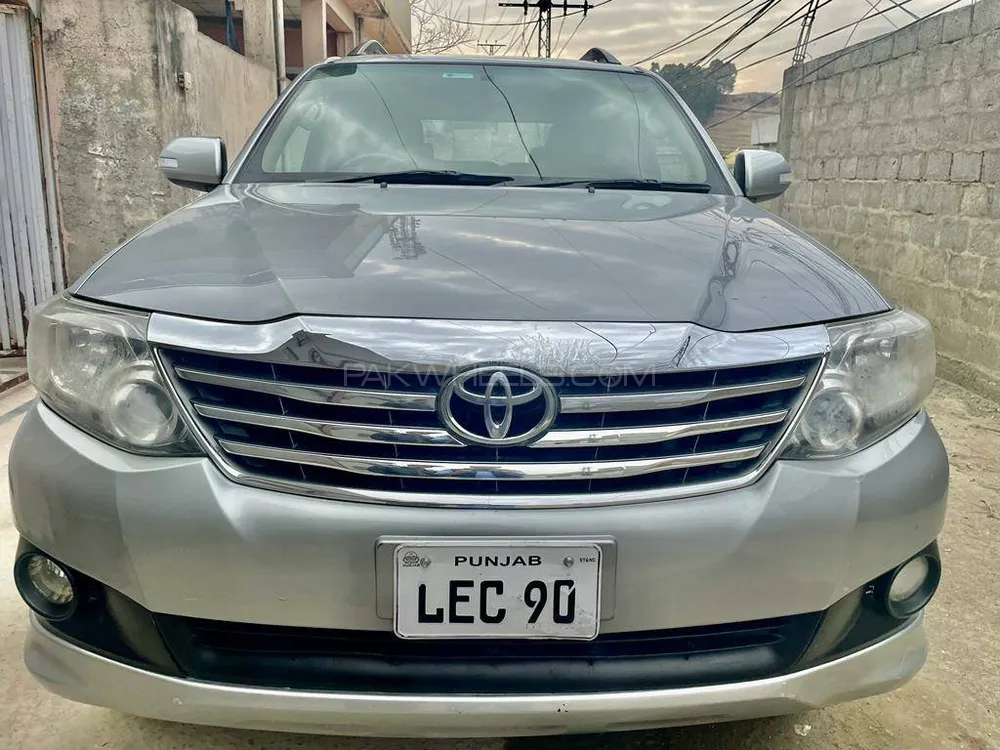 Toyota Fortuner 2013 for Sale in Mansehra Image-1
