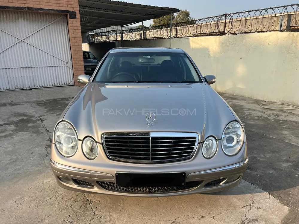 Mercedes Benz E Class 2004 for Sale in Rawalpindi Image-1