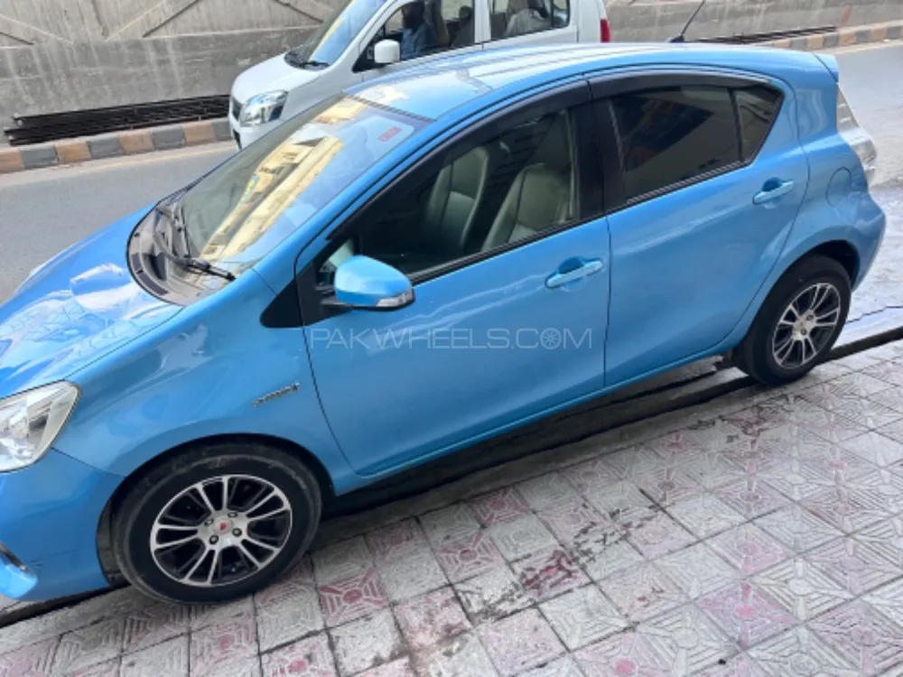 Toyota Aqua 2014 for Sale in Multan Image-1