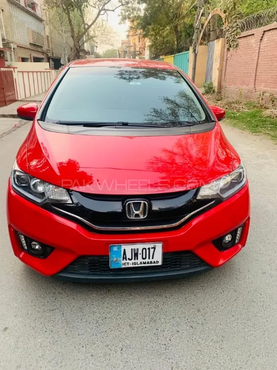 Honda Fit 2015 for Sale in Lahore Image-1