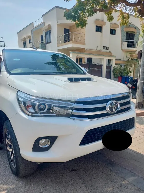 Toyota Hilux 2017 for Sale in Karachi Image-1