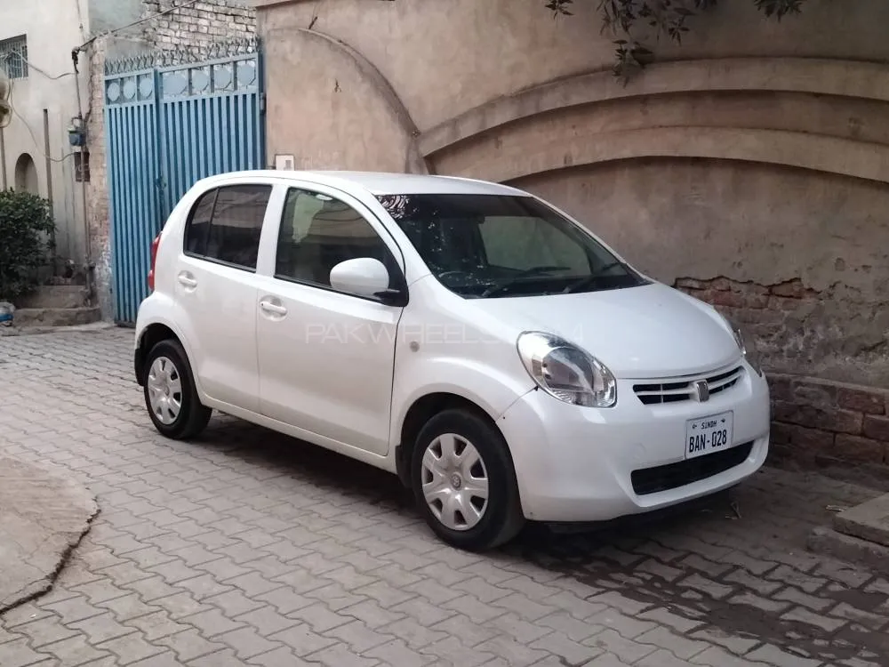 Toyota Passo 2010 for Sale in Okara Image-1