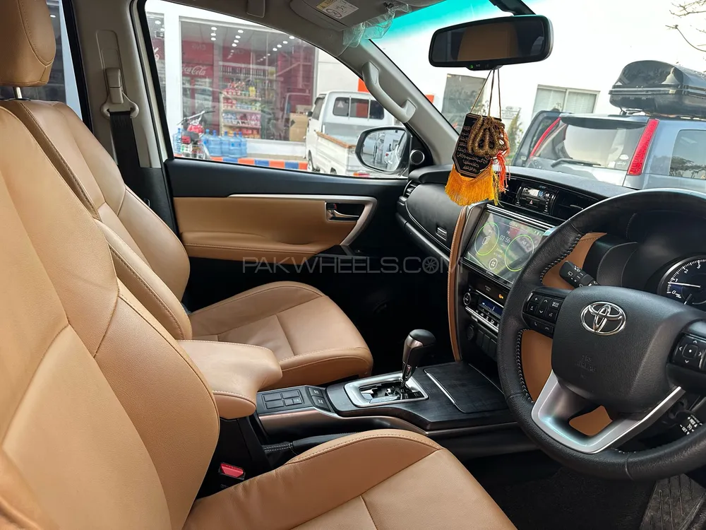 Toyota Fortuner 2021 for Sale in Multan Image-1