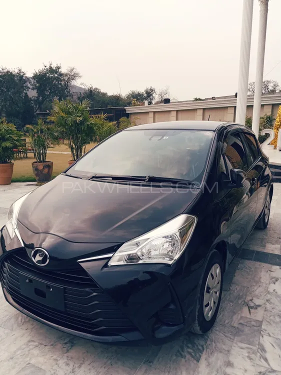 Toyota Vitz 2018 for Sale in Islamabad Image-1