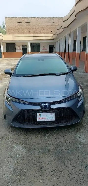 Toyota Corolla Axio 2019 for Sale in Nowshera cantt Image-1