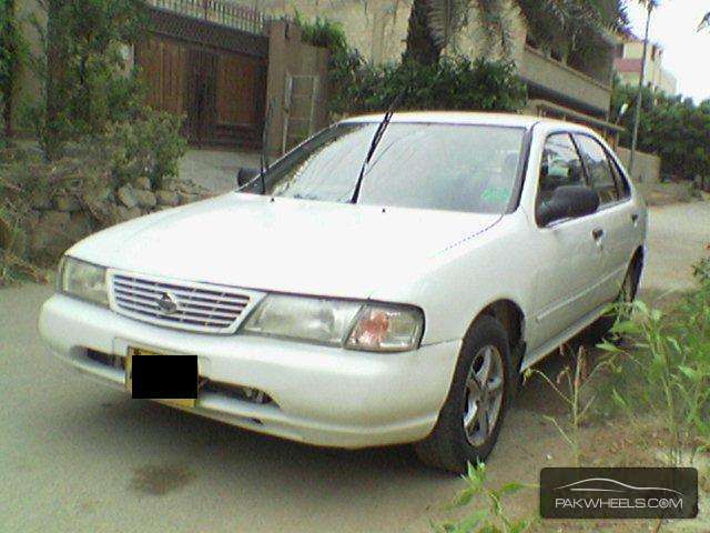 Nissan Sunny 2000 for Sale in Karachi Image-1