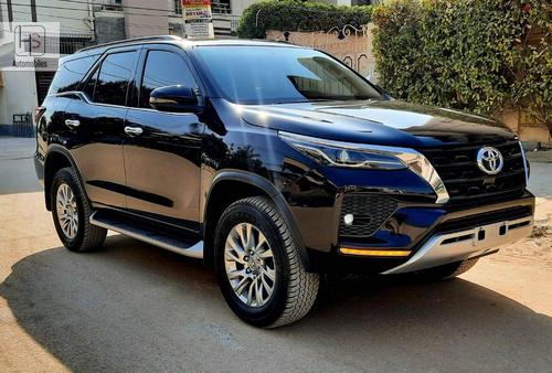 Used Toyota Fortuner 2.7 V 2021