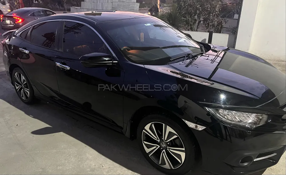 Honda Civic 2020 for Sale in Lahore Image-1