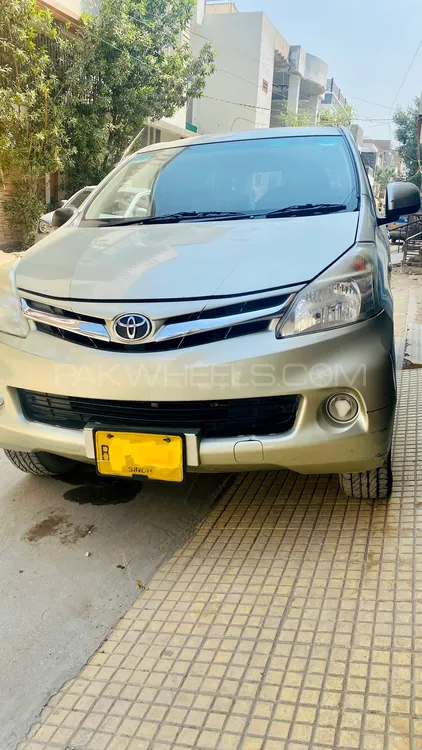 Toyota Avanza 2013 for Sale in Hyderabad Image-1