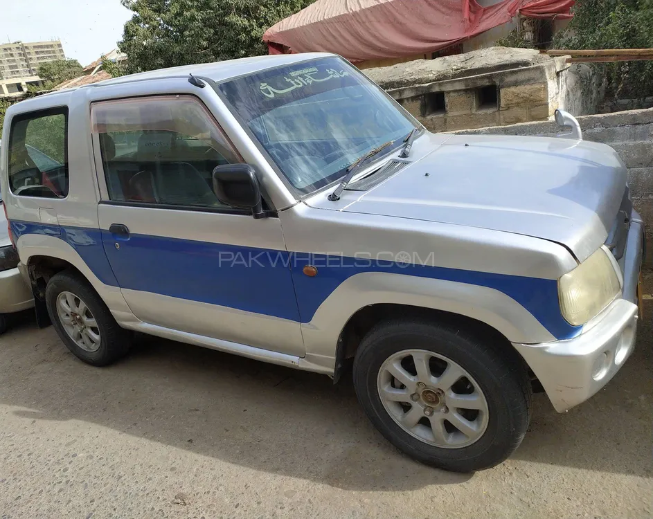 Mitsubishi Pajero Mini 2007 for sale in Karachi