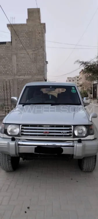 Mitsubishi Pajero 1990 for Sale in Karachi Image-1