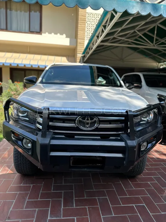 Toyota Hilux 2020 for Sale in Karachi Image-1