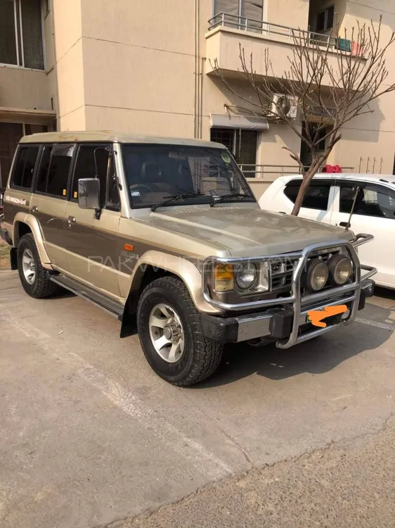 Mitsubishi Pajero 1990 for Sale in Lahore Image-1