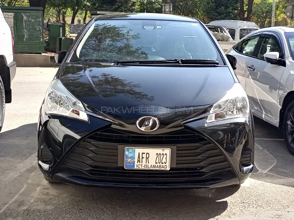 Toyota Vitz 2018 for Sale in Islamabad Image-1