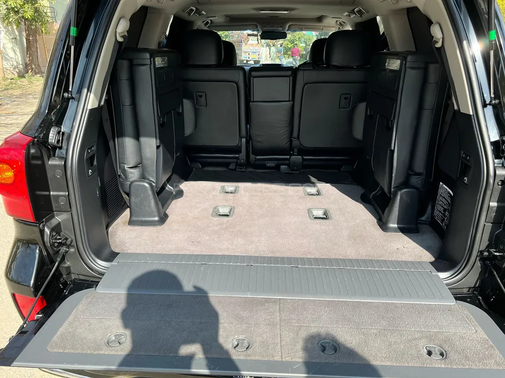 Toyota Land Cruiser 2012 for Sale in Islamabad Image-1