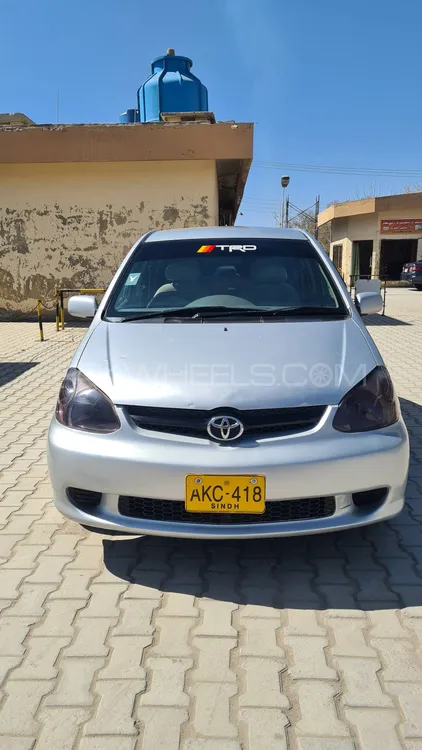 Toyota Platz 2002 for Sale in Quetta Image-1