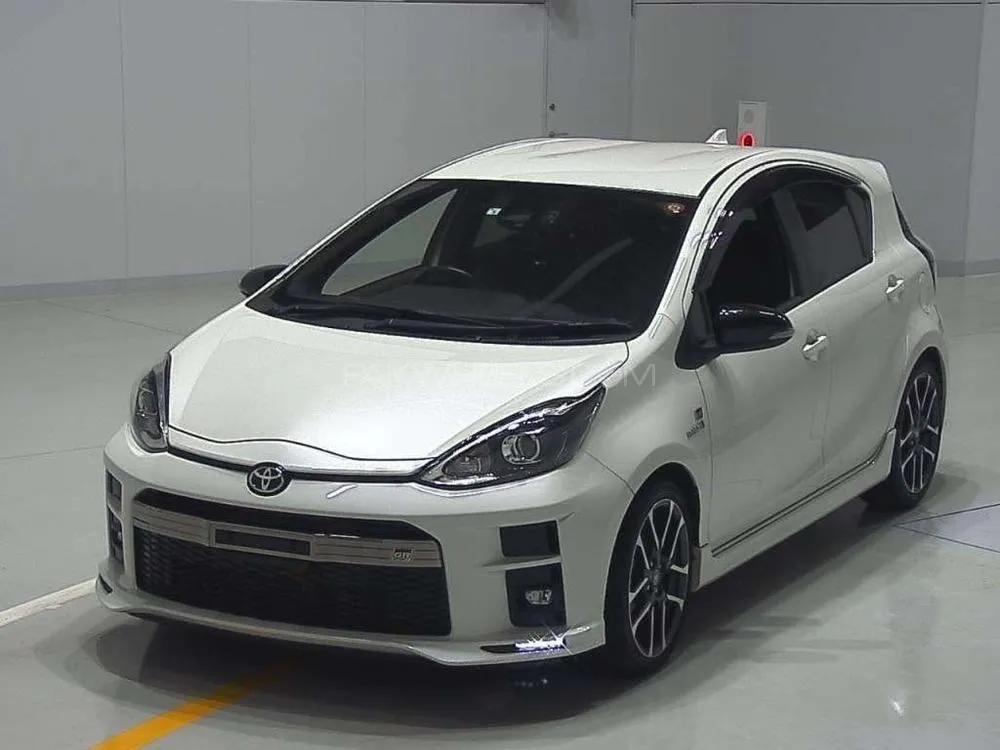 Toyota Aqua 2018 for Sale in Gujranwala Image-1