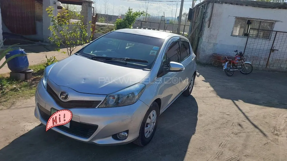 Toyota Vitz 2011 for Sale in Peshawar Image-1