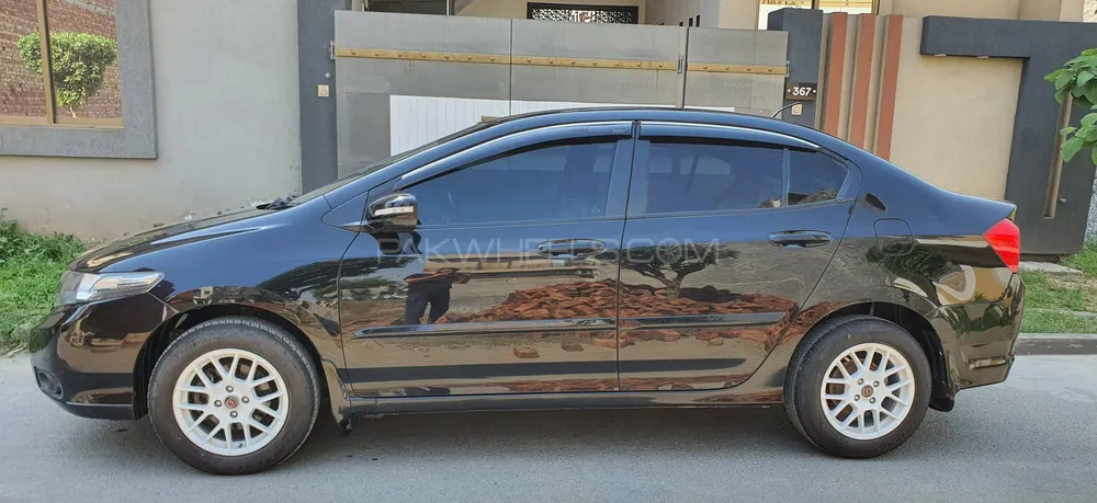 Honda City 2017 for Sale in Lahore Image-1