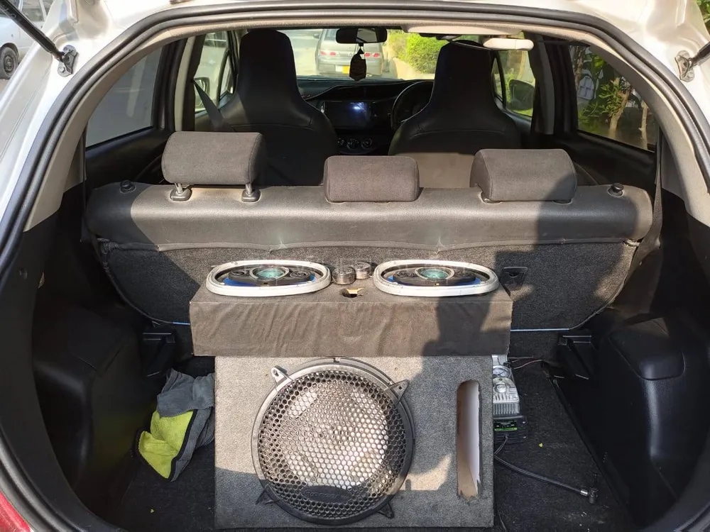 Toyota Vitz 2014 for Sale in Karachi Image-1