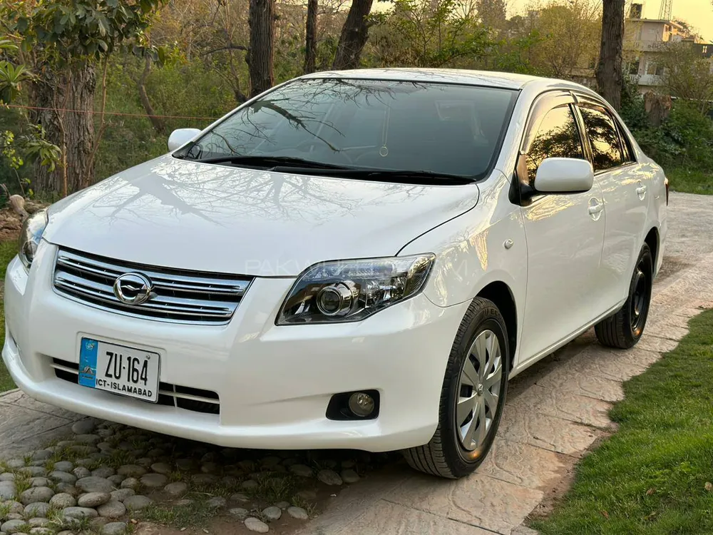 Toyota Corolla Axio 2007 for Sale in Islamabad Image-1