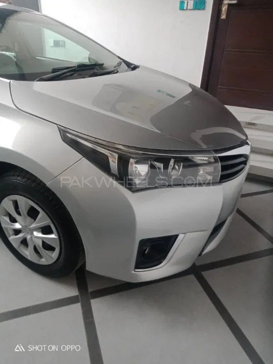 Toyota Corolla 2016 for Sale in Karachi Image-1