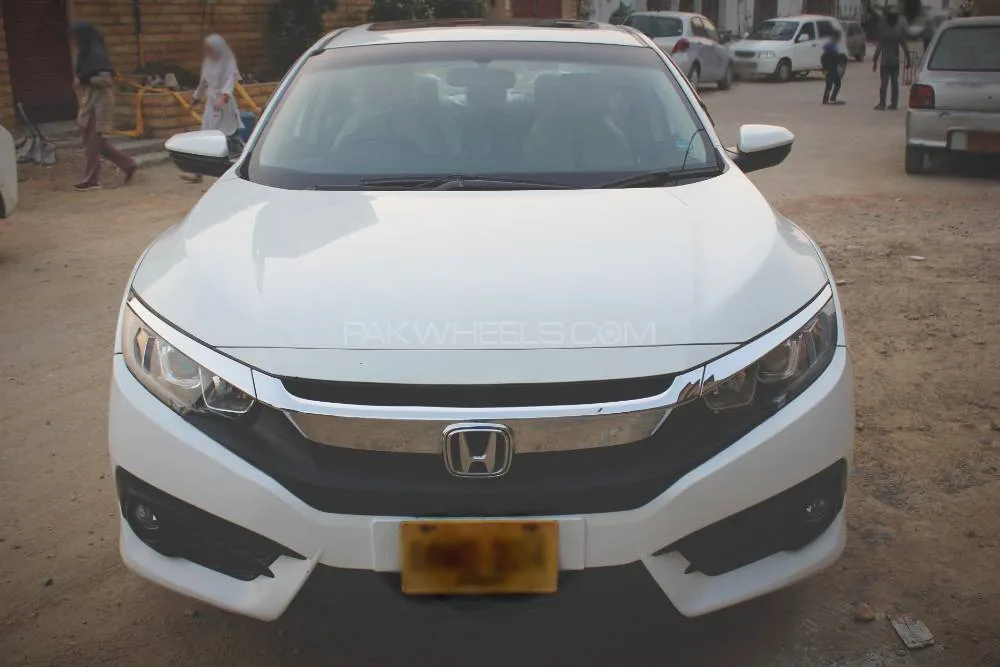 Honda Civic 2018 for Sale in Karachi Image-1