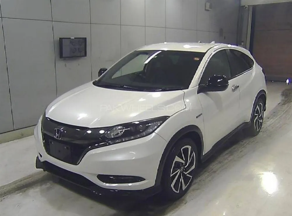 Honda Vezel 2017 for Sale in Abbottabad Image-1