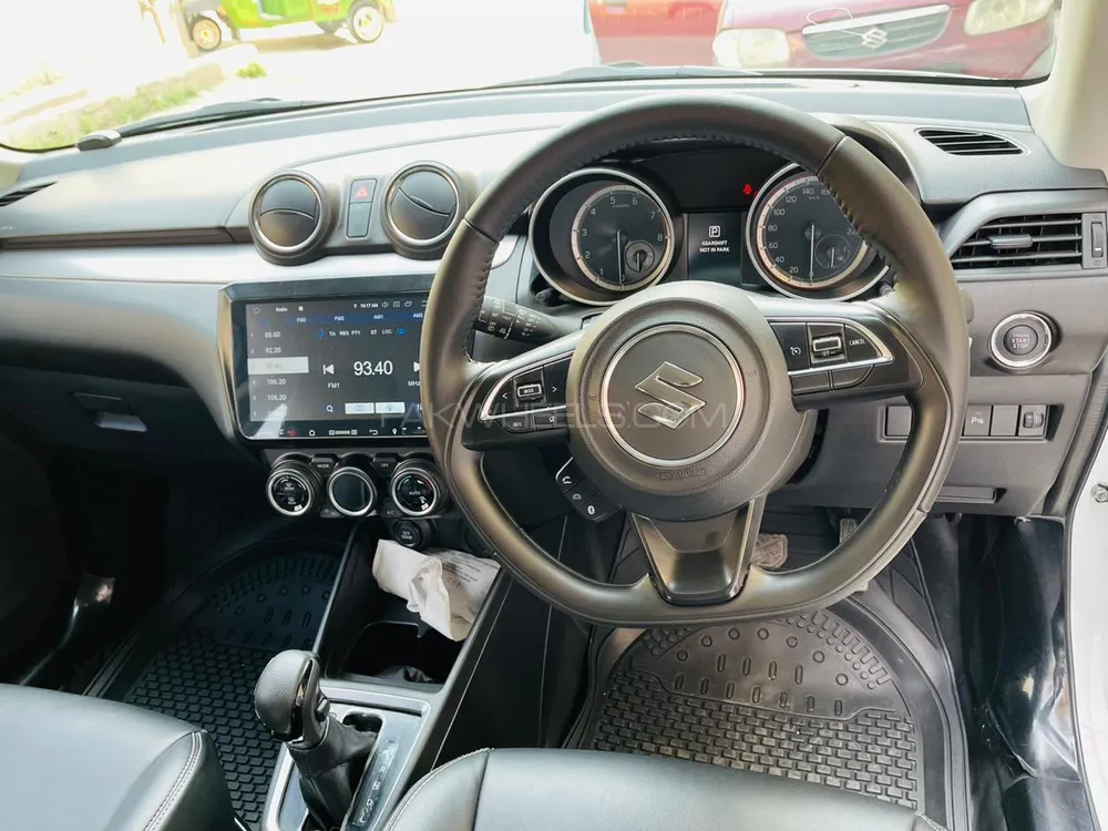 Suzuki Swift 2022 for Sale in Peshawar Image-1