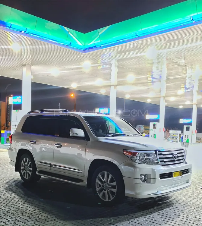 Toyota Land Cruiser 2012 for Sale in Karachi Image-1