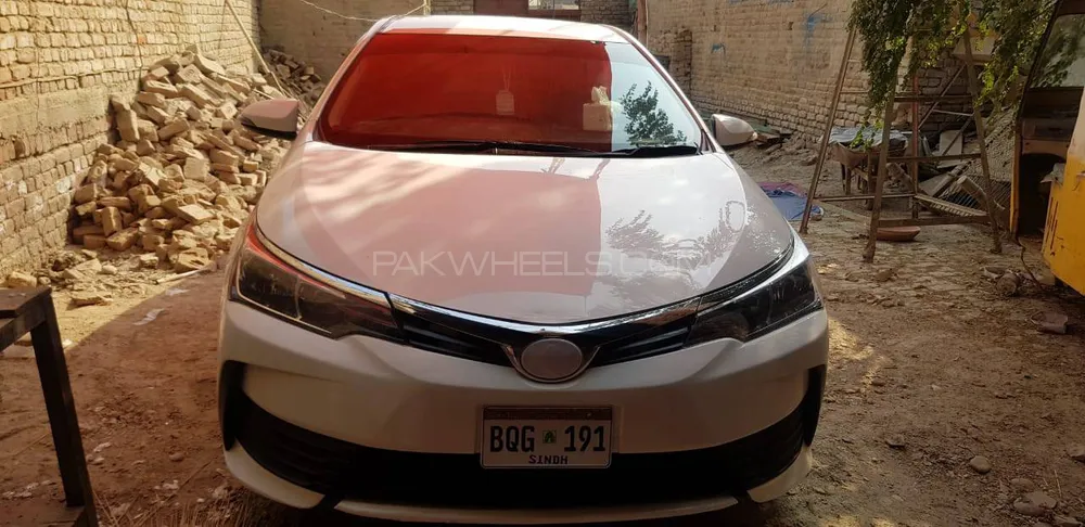 Toyota Corolla 2019 for Sale in Larkana Image-1
