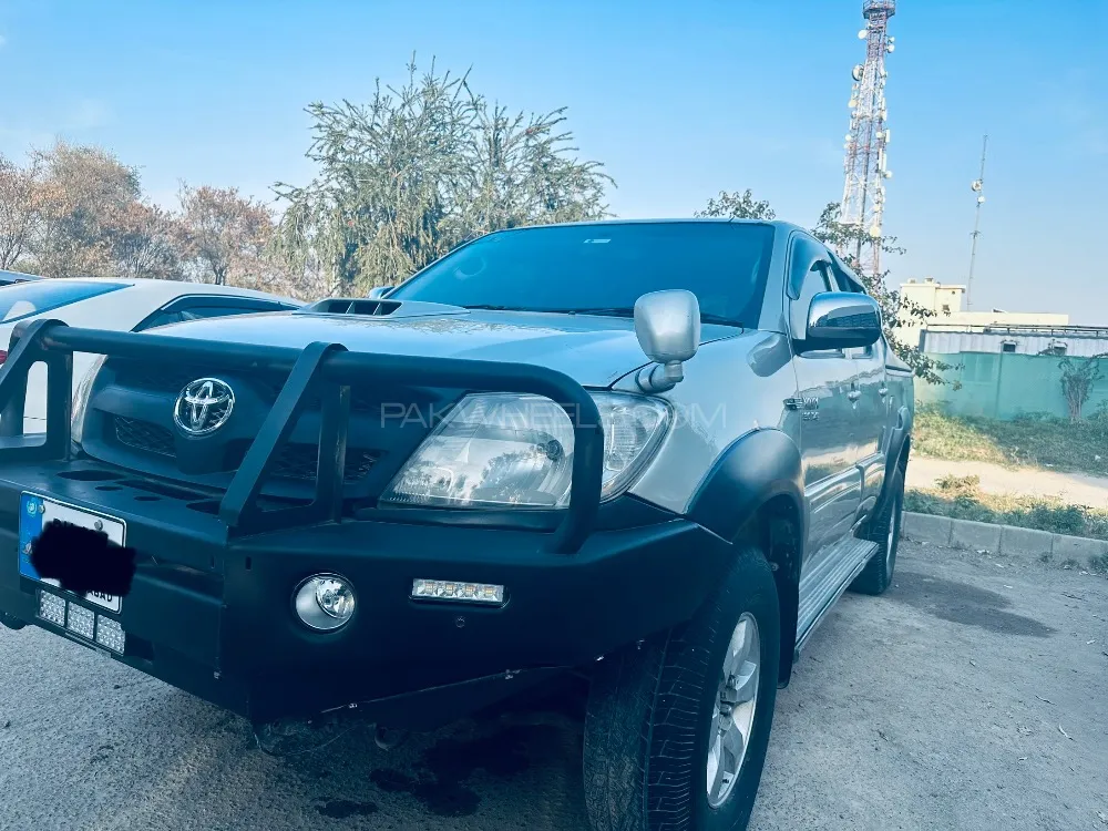 Toyota Hilux 2005 for Sale in Islamabad Image-1
