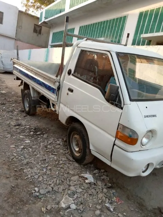 Hyundai Shehzore 2006 for Sale in Karachi Image-1