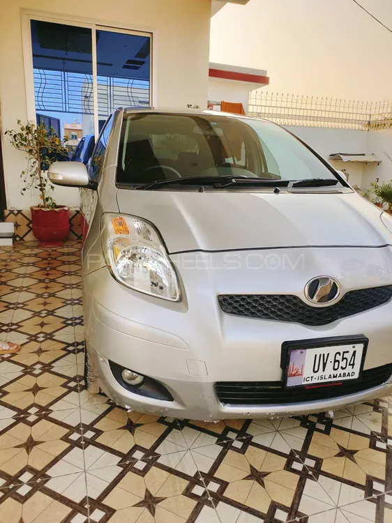 Toyota Vitz 2008 for Sale in Layyah Image-1