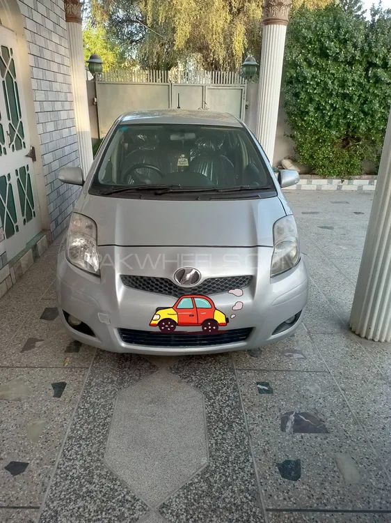 Toyota Vitz 2010 for Sale in Mirpur A.K. Image-1